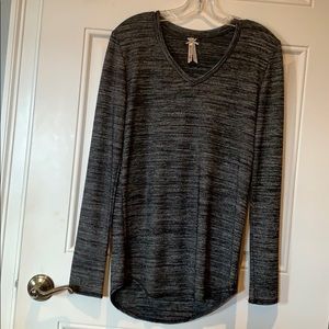 Women’s Long Sleeve shirt size L